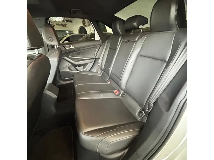 JETTA 1.4 250 TSI TOTAL FLEX R-LINE TIPTRONIC