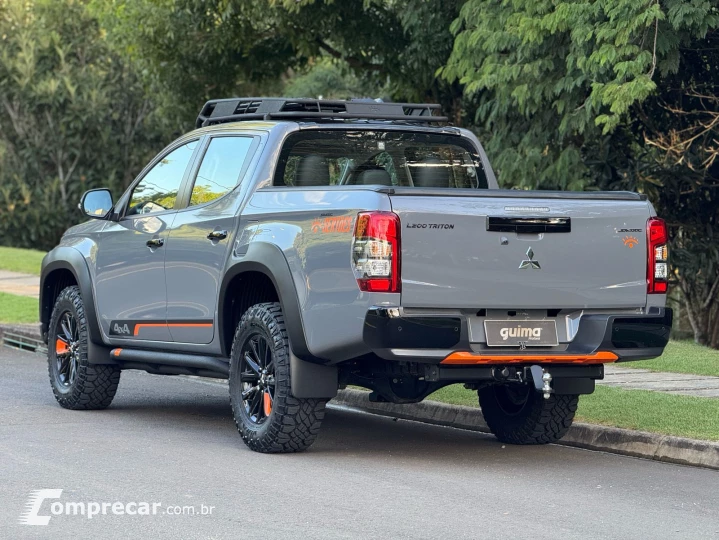 L200 TRITON 2.4 16V Turbo Sport Savana Sertôes CD 4X4