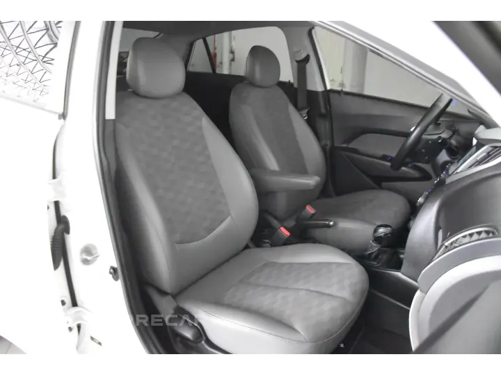 HB20S 1.6 COMFORT PLUS 16V FLEX 4P AUTOMÁTICO