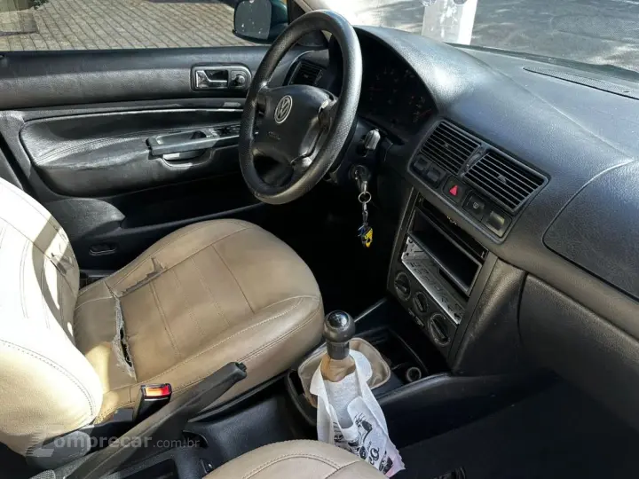 Golf 1.6Mi/ 1.6Mi Gener./Black & Silver