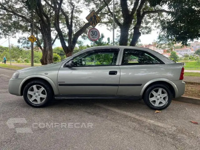 ASTRA HATCH - 2.0 MPFI ADVANTAGE 8V 2P MANUAL