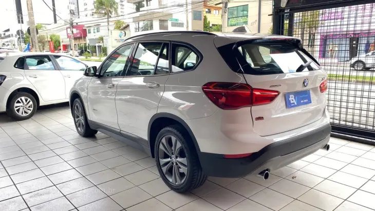 BMW X1 2.0 16V TURBO SDRIVE20I SPORT