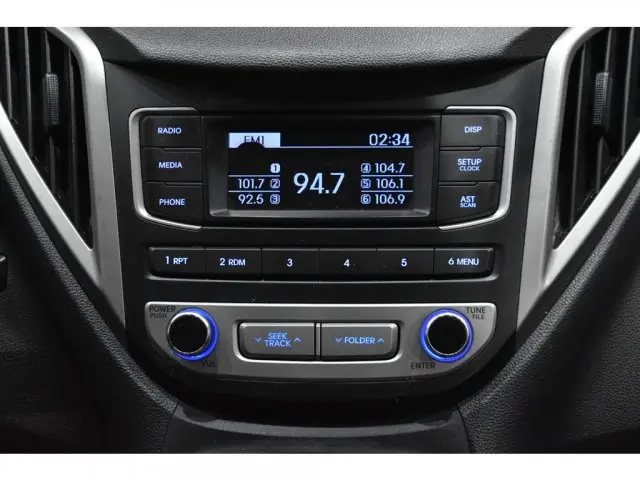 HB20S - 1.0 COMFORT PLUS 12V 4P MANUAL