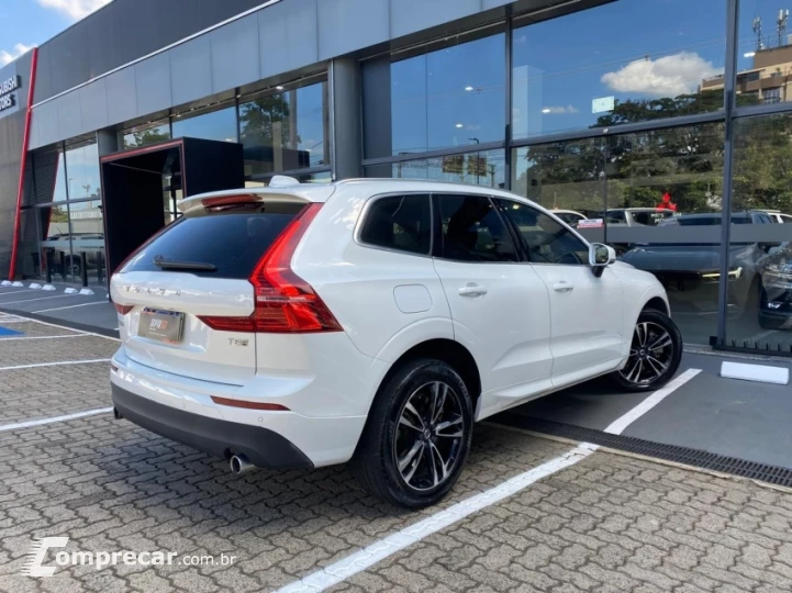 XC60 2.0 T8 Hybrid Momentum AWD Geartronic