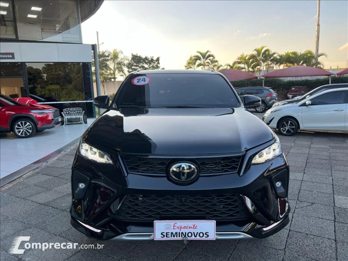 HILUX SW4 2.8 D-4D TURBO DIESEL DIAMOND 7L 4X4 AU