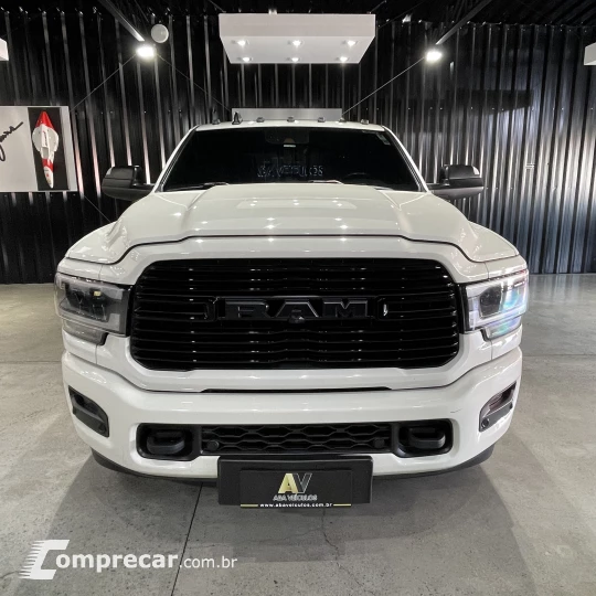 2500 6.7 I6 Turbo Laramie Night Edition CD 4X4