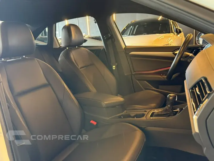 JETTA 1.4 250 TSI TOTAL FLEX R-LINE TIPTRONIC