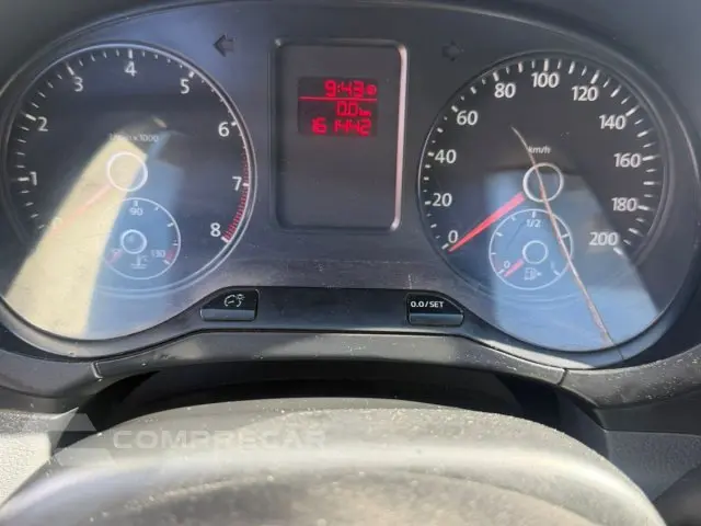 FOX - 1.0 MI 8V 4P MANUAL