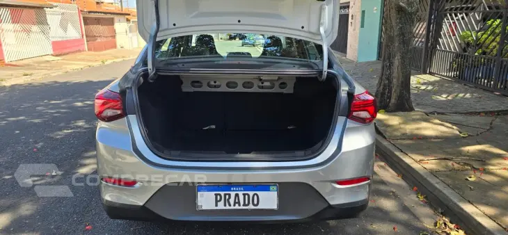 ONIX 1.0 Turbo Plus LT