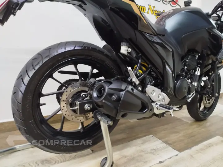 FZ 25 FAZER