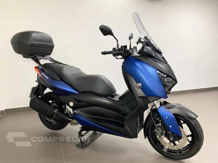 YAMAHA XMAX ABS