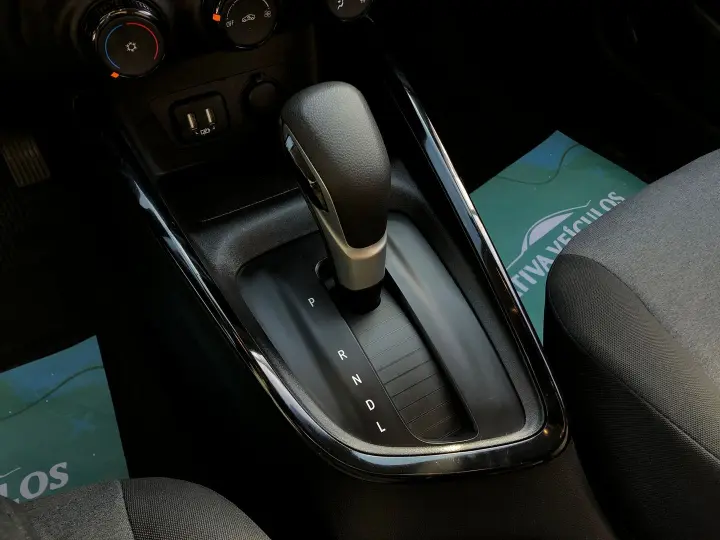 Onix 1.0 Turbo Flex Plus Automático