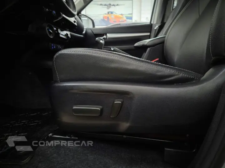 HILUX 2.8 D-4D TURBO DIESEL CD SRX 4X4 AUTOMÁTICO