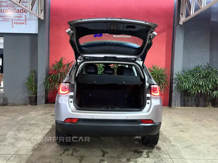 COMPASS 2.0 16V DIESEL LONGITUDE 4X4 AUTOMÁTICO