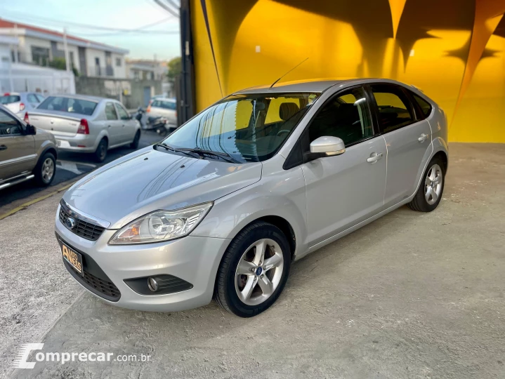 FOCUS 1.6 SE Hatch 16V