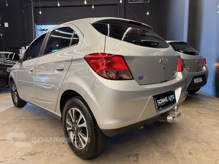 ONIX 1.4 MPFI LTZ 8V