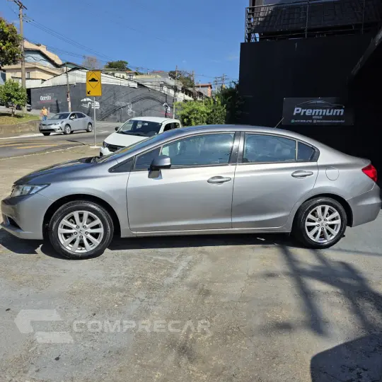 CIVIC 1.8 LXS manual