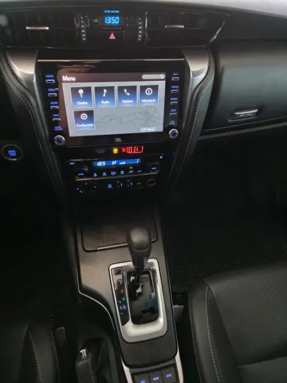HILUX SW4 2.8 D-4d Turbo SRX 7L 4X4