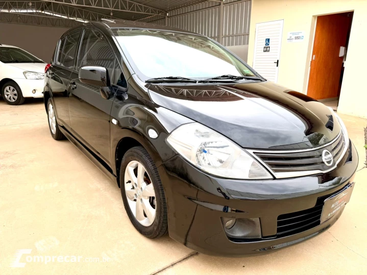 Tiida 1.8 SL
