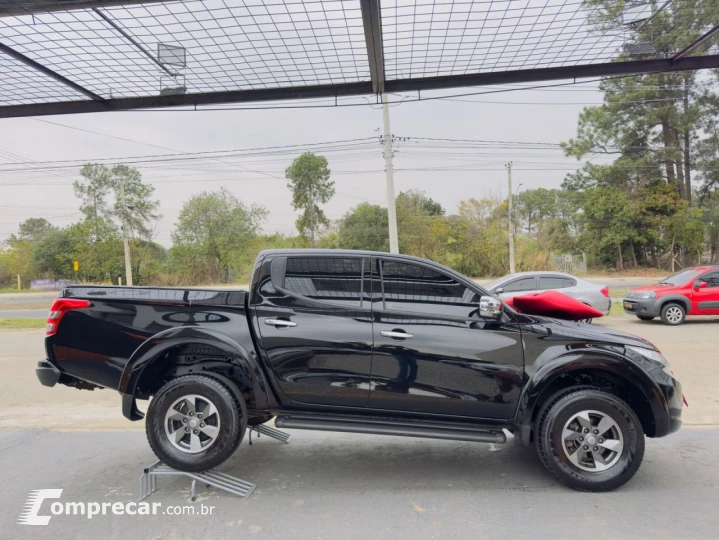 L200 TRITON 2.4 16V Turbo Sport HPE CD 4X4