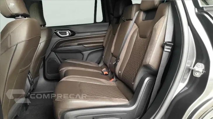 COMMANDER 1.3 T270 TURBO FLEX OVERLAND AT6