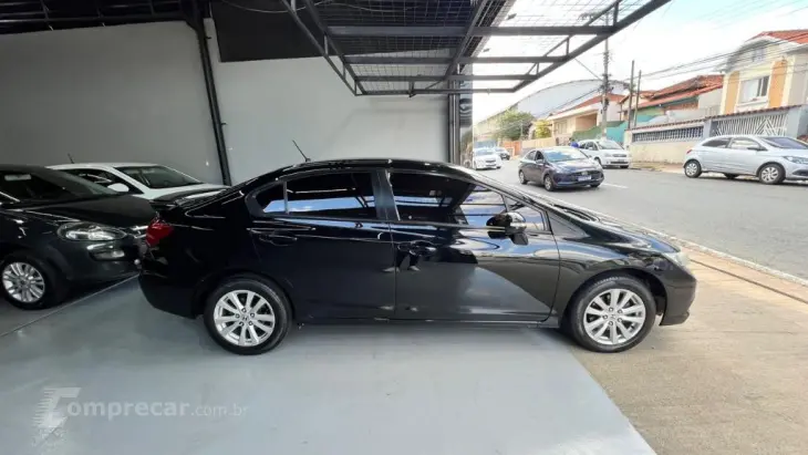 Civic Sedan LXR 2.0 Flexone 16V Aut. 4p