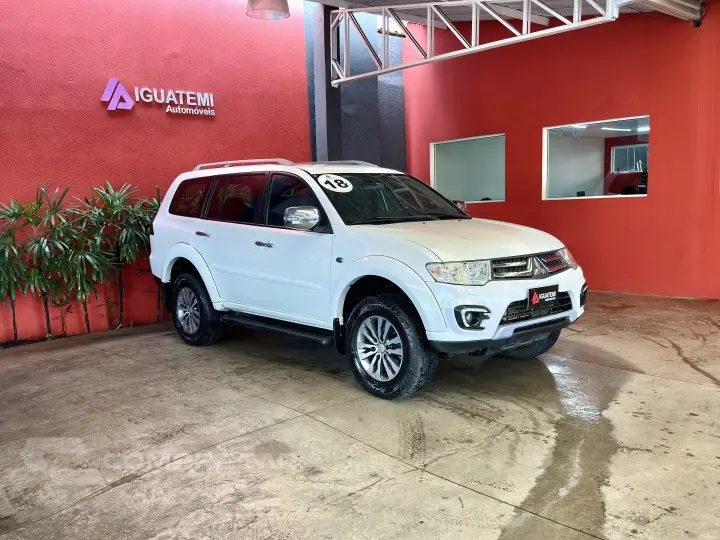 PAJERO 3.2 HPE 4X4 7 LUGARES 16V TURBO INTERCOOLER DIESEL 4P
