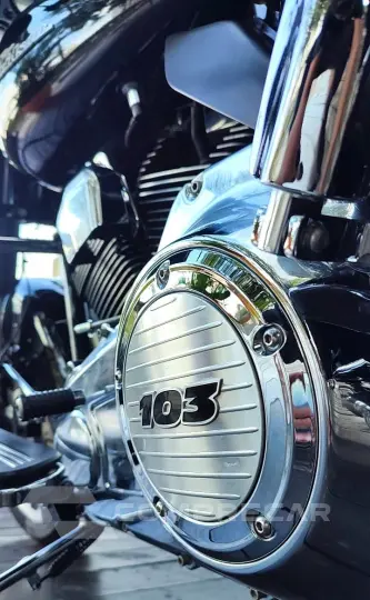 HARLEY-DAVIDSON STREET GLIDE