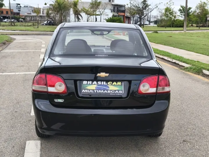 CLASSIC 1.0 MPFI LS 8V FLEX 4P MANUAL