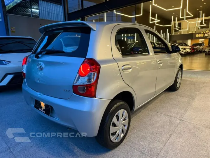 ETIOS 1.3 XS 16V FLEX 4P MANUAL