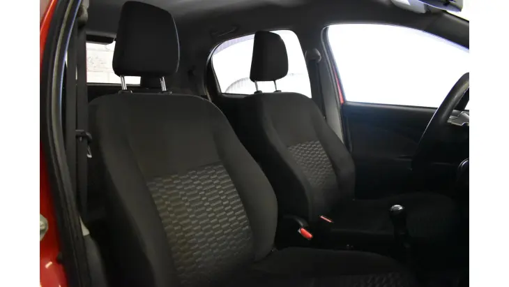ETIOS HATCH - 1.3 X 16V 4P MANUAL