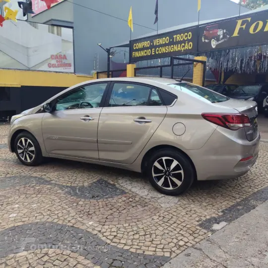 HB20S Premium 1.6 Flex 16V Aut. 4p