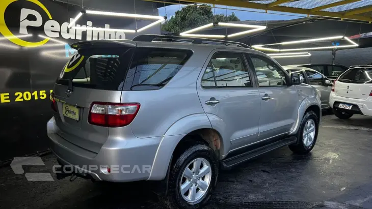 Hilux SW4 2.7 16V 4P SR AUTOMÁTICO