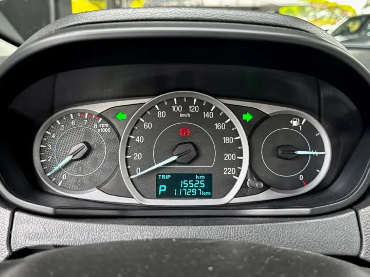 KA 1.5 TI-VCT FLEX SE PLUS SEDAN AUTOMÁTICO