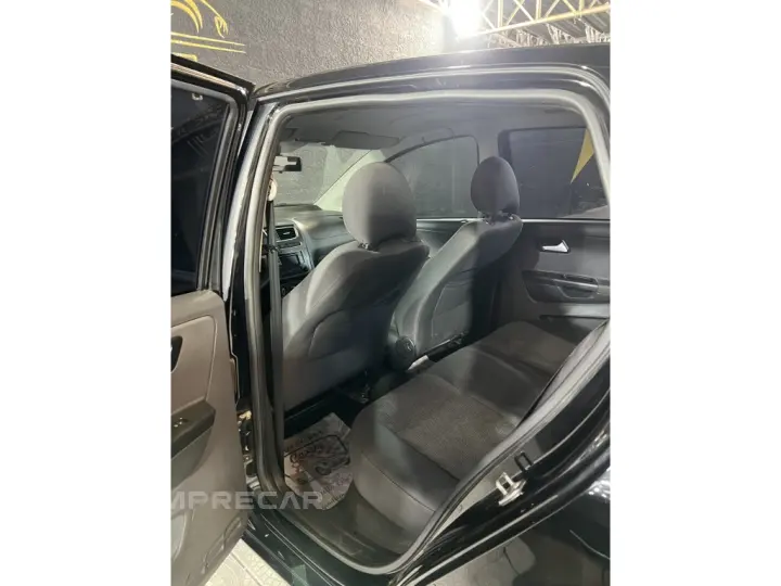 FOX 1.0 MI 8V FLEX 4P MANUAL