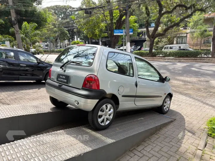 TWINGO 1.0 8V