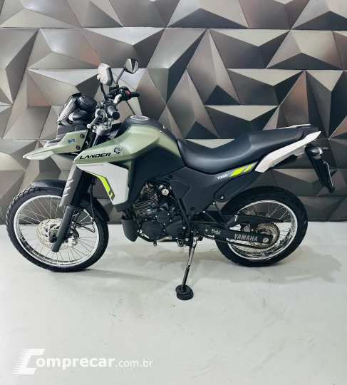 XTZ 250 LANDER