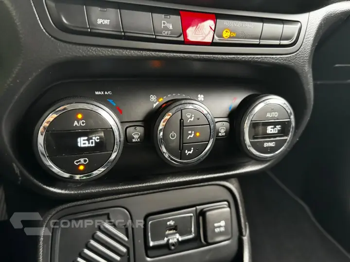 RENEGADE 1.8 16V Longitude