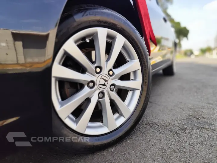 CIVIC 1.8 LXS 16V FLEX 4P AUTOMÁTICO