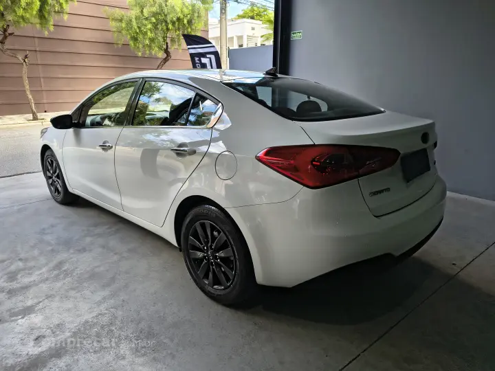 CERATO 1.6 Sedan 16V