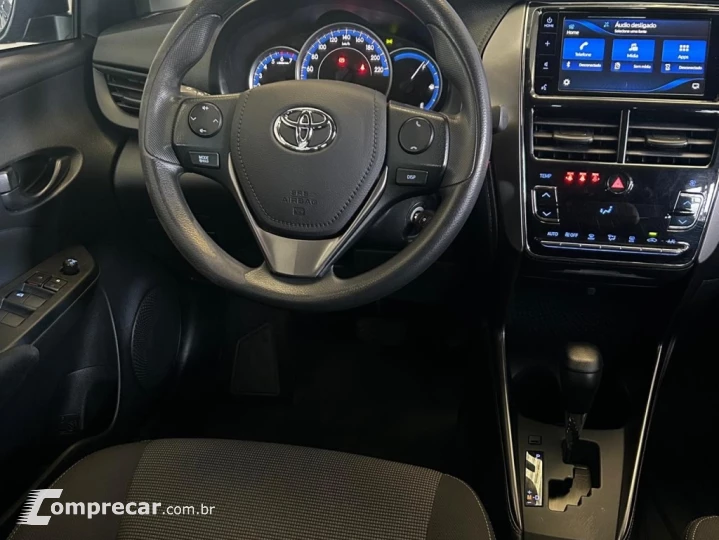 YARIS 1.5 16V FLEX SEDAN XL LIVE MULTIDRIVE