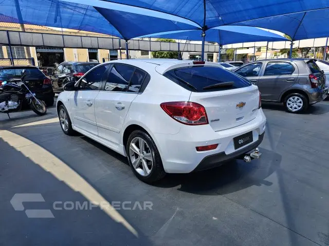CRUZE HATCH - 1.8 LT SPORT6 16V 4P AUTOMÁTICO