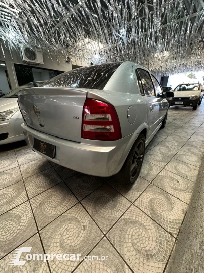 ASTRA 2.0 MPFI Advantage 8V