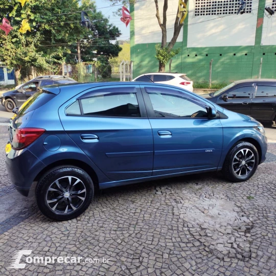 ONIX HATCH LT 1.4 8V FlexPower 5p Mec.