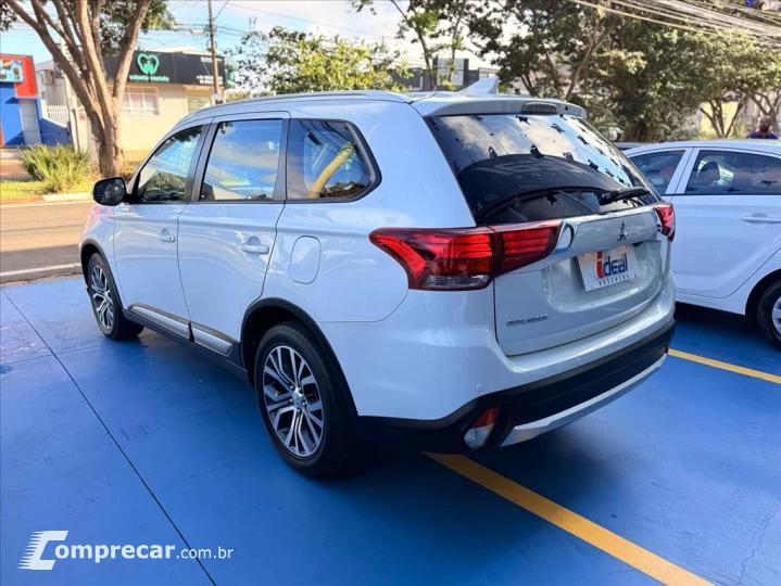 OUTLANDER 2.0 16V GASOLINA 4P AUTOMÁTICO