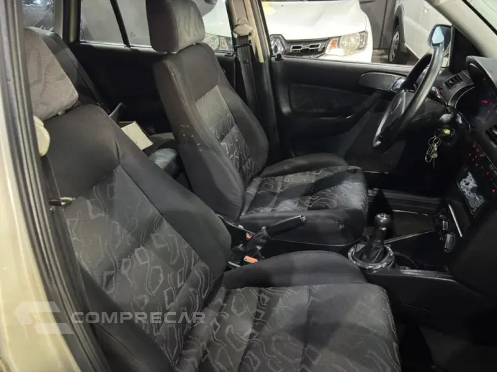 PARATI 1.6 MI 8V GASOLINA 4P MANUAL G.III