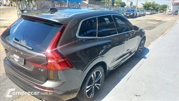 XC60 2.0 T5 Momentum AWD Geartronic