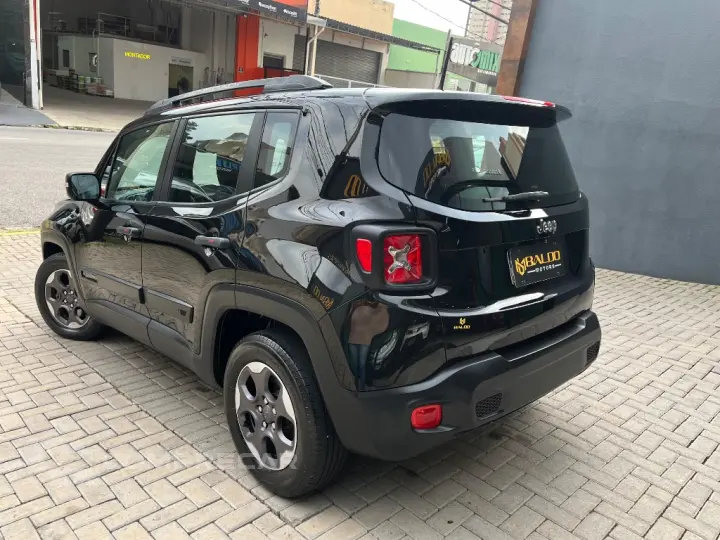 Renegade 1.8 4x2 Flex 16V Aut.