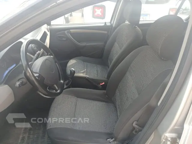SANDERO - 1.6 EXPRESSION 8V 4P MANUAL