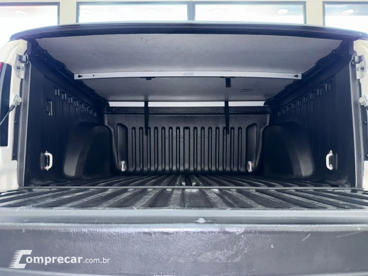 SAVEIRO 1.6 Cross CD 16V